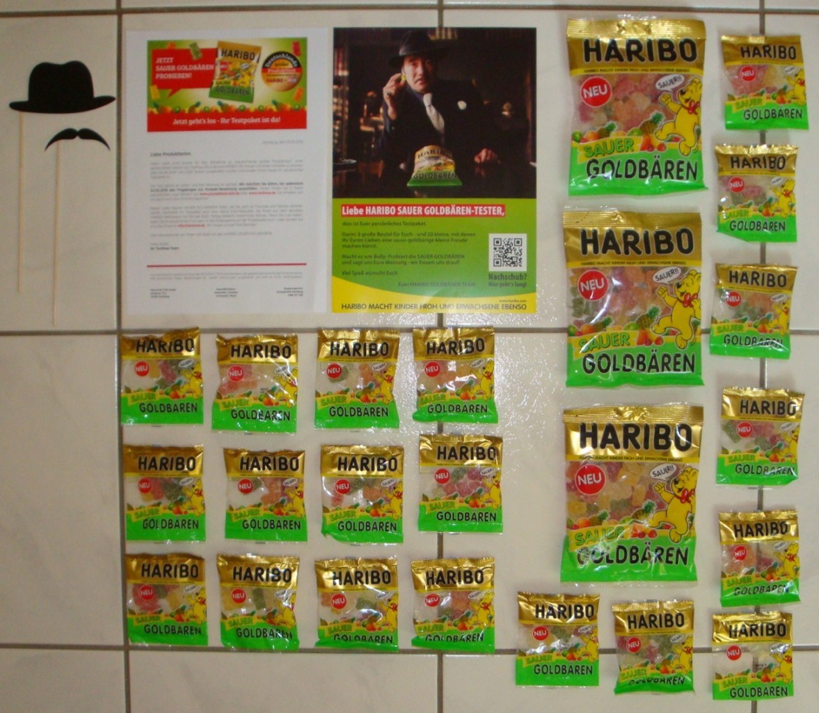 Haribo Sauer Anschreiben, Bully Plakat, 3 Haribo Goldbären Sauer Packungen, 20 Haribo Goldbären Sauer Mini Packungen, Schnurrbart und Hut